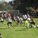 Escolinha de futebol no Cecom