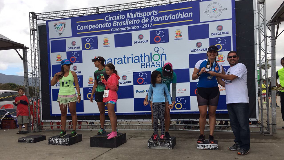 Atleta da delegação da APCEF/SP investe no triathlon