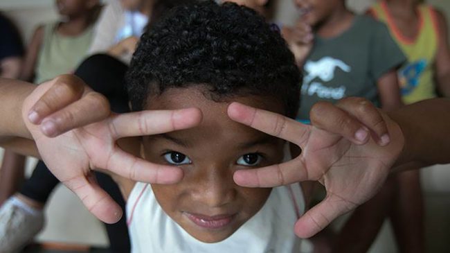 Movimento solidário ajuda Lar das Crianças