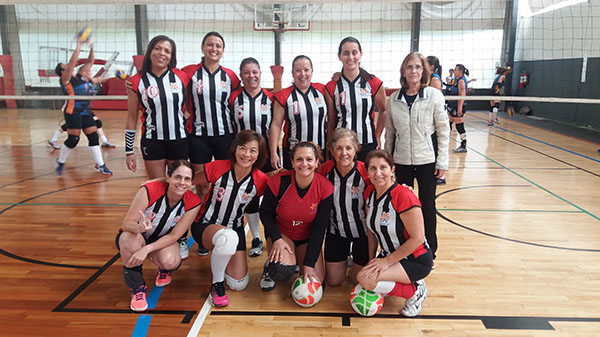 Equipe da APCEF/SP disputará final de torneio de volêi feminino