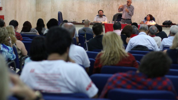 CUT faz plenária de trabalhadores das estatais para definir luta contra desmonte do Estado