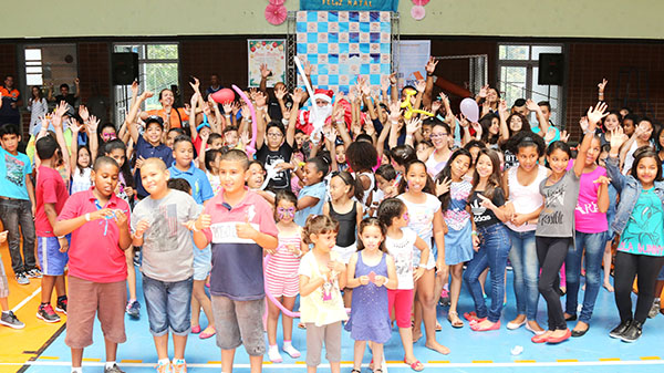 Festa de Natal da ONG Moradia e Cidadania será dia 10 no clube