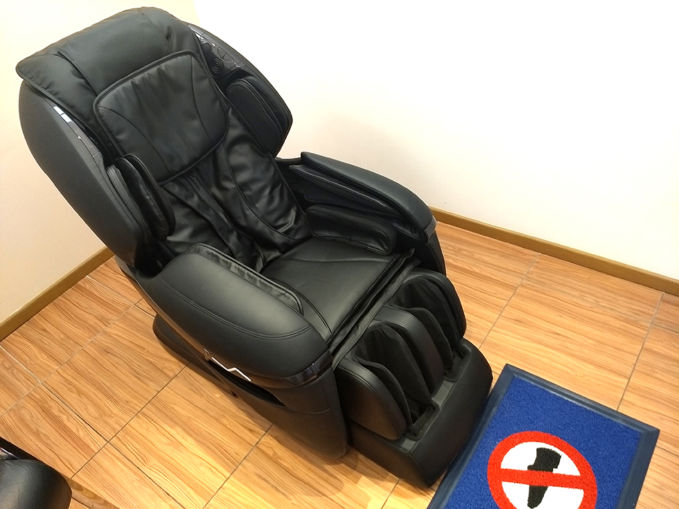 Poltrona de massagem é novidade na sede da APCEF/SP