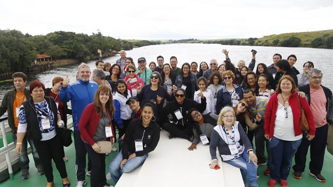 Excursão da APCEF/SP levou associados à Barra Bonita