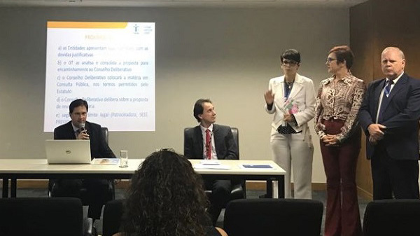 Entidades reúnem-se com grupo de revisão do Estatuto da Funcef