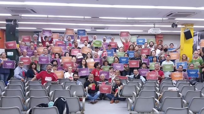 Congressos Estaduais da Caixa escolhem delegados para Conecef