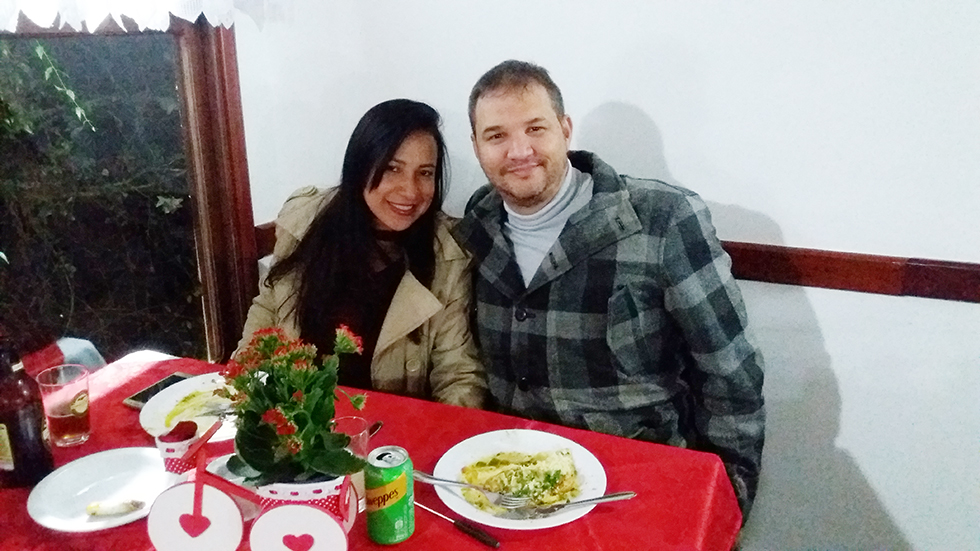 Colônia de Campos celebrou o amor com jantar