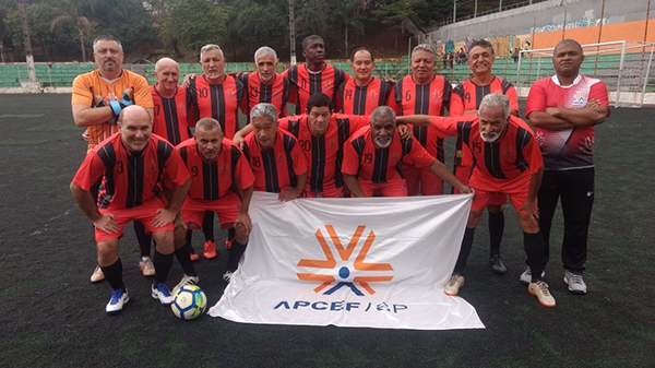 Amistosos de futebol retornam com vitória da APCEF/SP