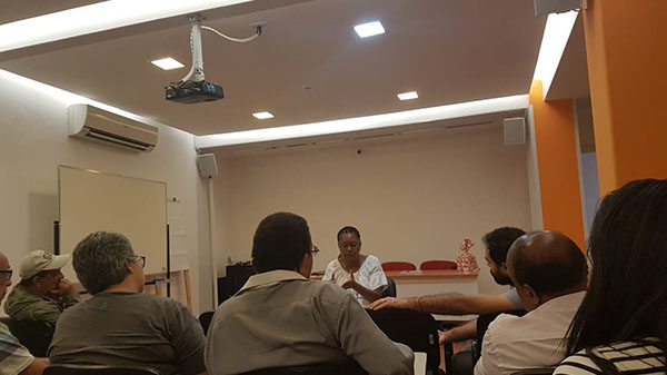 Assembleia aprova ajuizamento de ação coletiva de horas extras