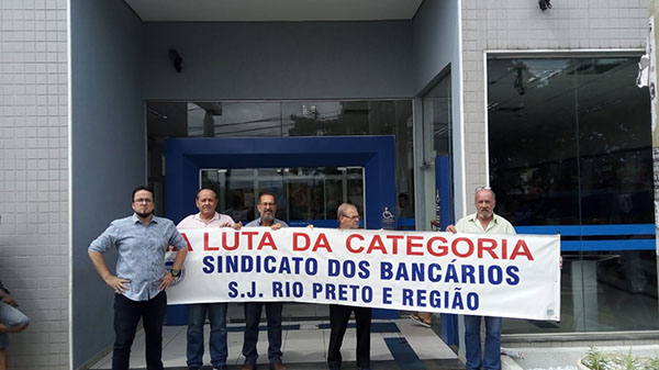 Agência Mirassolândia é paralisada por falta de ar condicionado