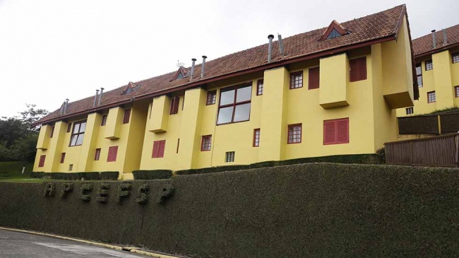 Rodovia que dá acesso a Campos do Jordão está interditada