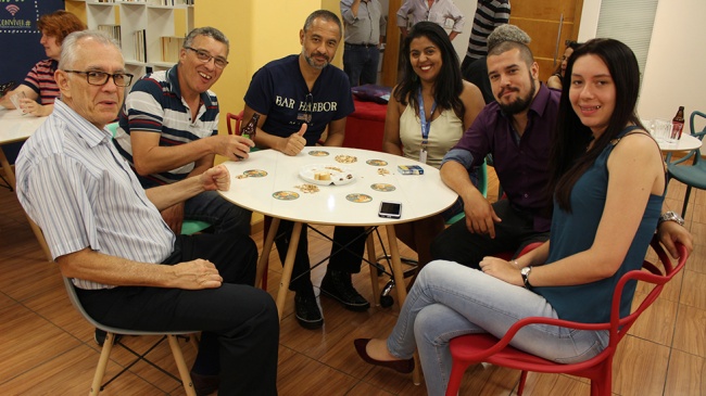 Degustação de cerveja artesanal no Espaço Conviver movimenta associados