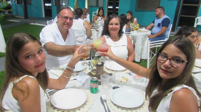 Boas energias e muito alto astral na virada nas Colônias