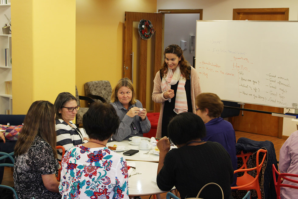 APCEF promove aulas de inglês para aposentados