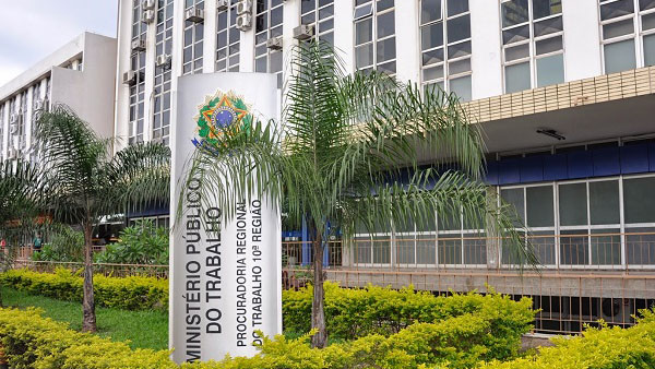 Fenae reafirma mobilização pela retomada das contratações de mais empregados na Caixa