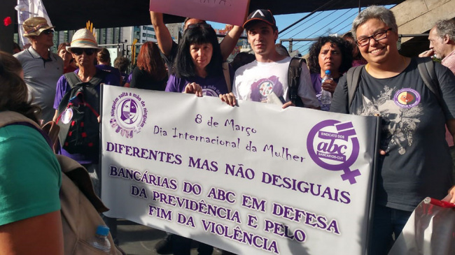 Dia 8 de março é marcado por atos em defesa dos direitos da mulher