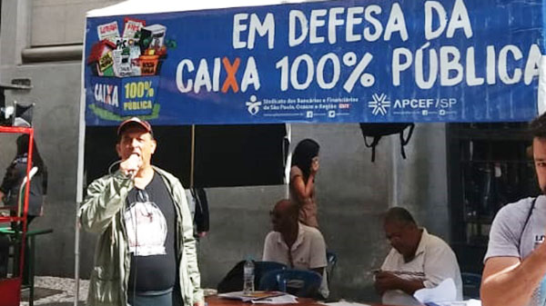 APCEF/SP participa de atos pela educação no centro de São Paulo