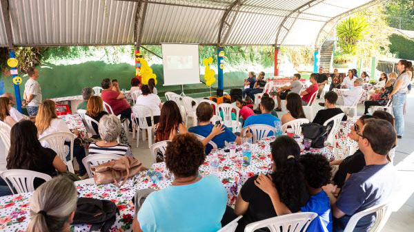 Emoção marca visita ao Lar de Crianças em Petrópolis (RJ)
