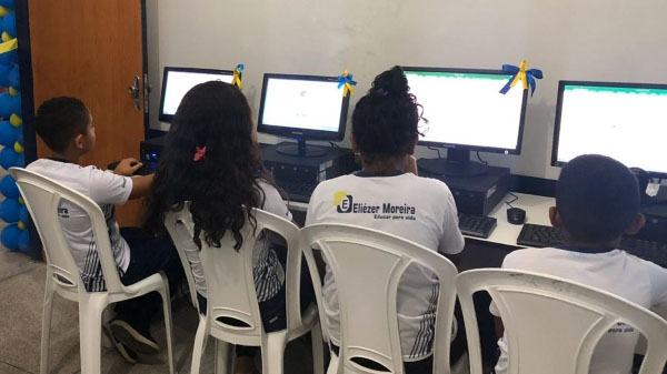 Telecentros de escolas de Belágua recebem computadores