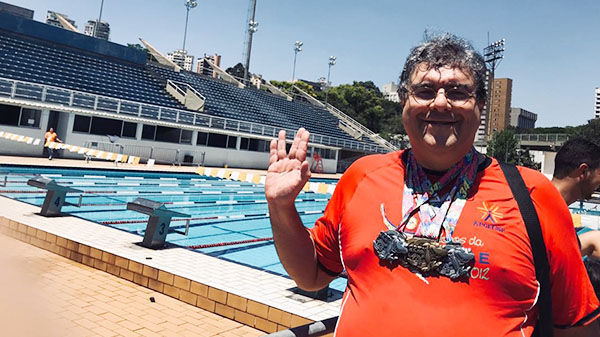 Associado representa APCEF/SP em Open e Máster de Natação