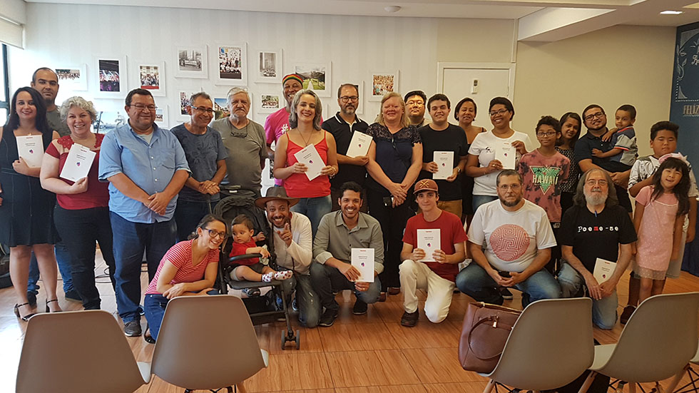 Associado lança livro em grande estilo no Espaço Conviver