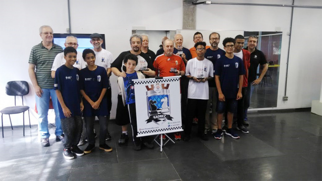 Torneio de Xadrez reúne associados no clube da APCEF/SP
