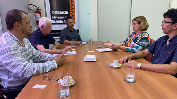 Sindicato e prefeitos discutem reestruturação no ABC paulista