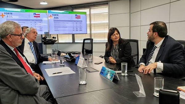 Pressão política faz parte de estratégia contra reestruturação