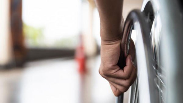 Todos os empregados dos grupos de risco devem ficar em trabalho remoto