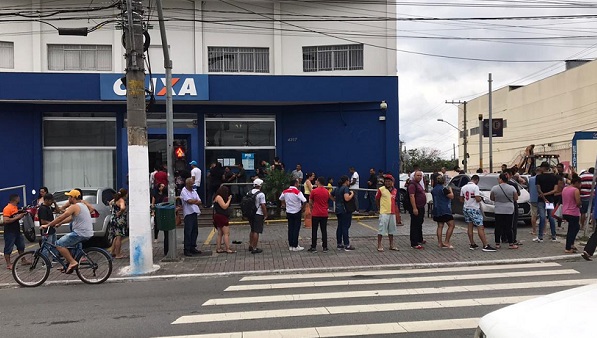 Caixa manterá atendimento apenas para serviços essenciais