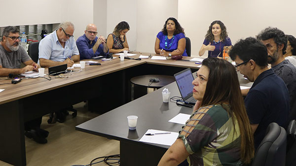 Coronavírus: Comando cria comitê de crise com bancos