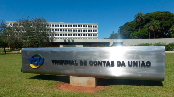 Subprocurador-geral pede para TCU apurar irregularidades e suspender todos os atos e efeitos da MP 995