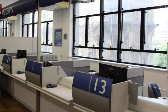 Mais contratações ou redução dos postos de trabalho?