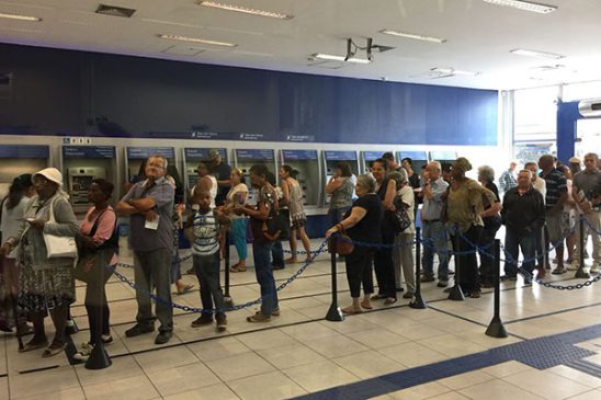 Apcef/SP envia ofício cobrando que Caixa respeite antecipação de feriados