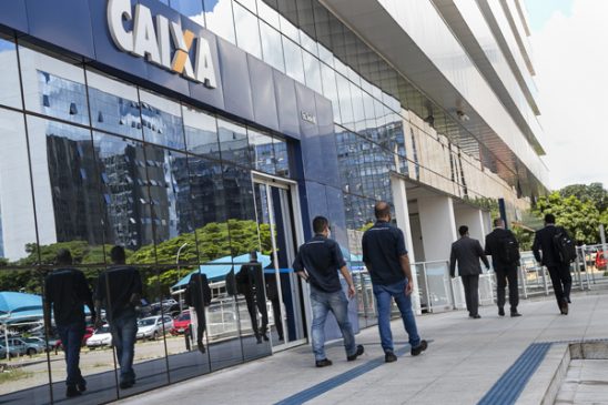 VIPES se enrola ao tentar justificar PLR Social menor na Caixa