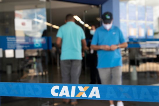 Fenae cobra contratação de concursados da Caixa, com déficit de 20 mil bancários