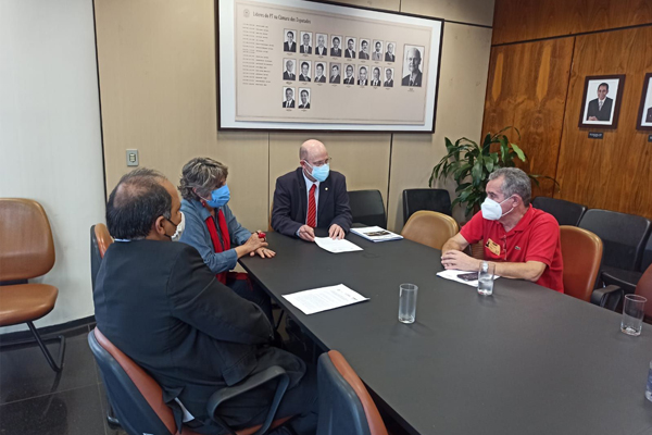 Fenae apresenta principais preocupações em relação à Reforma Administrativa à parlamentares