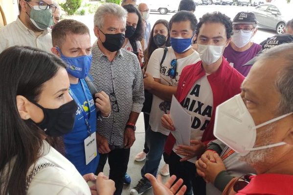 Entidades levam demandas dos empregados a Pedro Guimarães no “Nação Caixa”