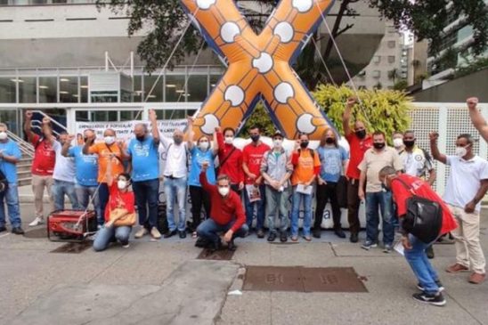 Protestos em defesa da Caixa marcam aniversário de 161 anos do banco público