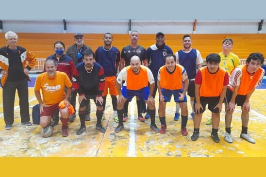 Apcef/SP promove treino conjunto de xadrez e futsal