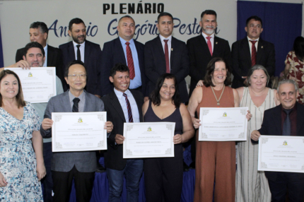 Dirigentes da Fenae e Apcefs recebem títulos de Cidadãos Belaguense em cerimônia emocionante