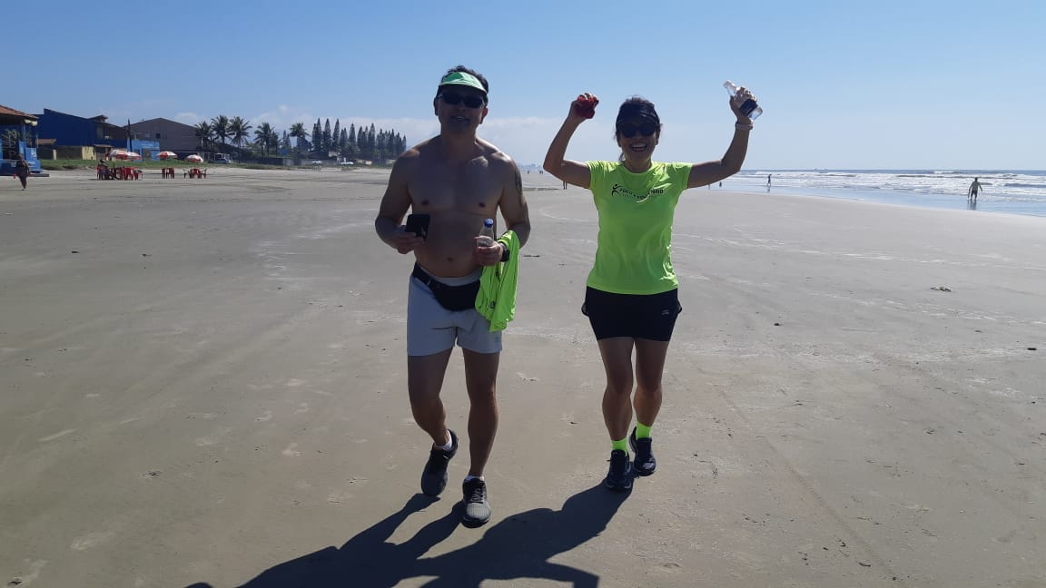 APCEF/SP  Grupo de corrida da Apcef/SP realiza treinão nas areias da praia  de Suarão - APCEF/SP