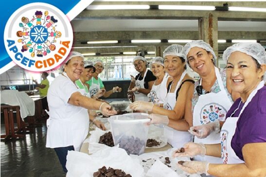 Oficina de Páscoa da ONG Moradia e Cidadania produz 1.600 ovos de chocolate