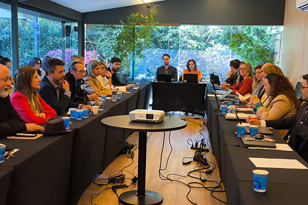 CEE cobra redução de jornada para PcD