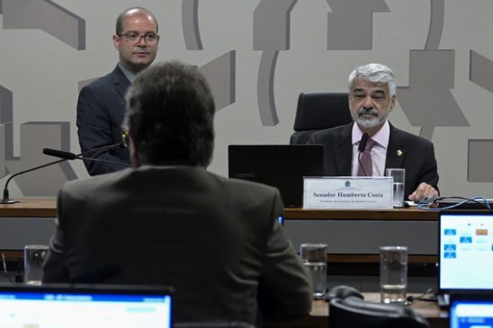 Fenae faz mobilização no Senado em favor da aprovação do PL 1739