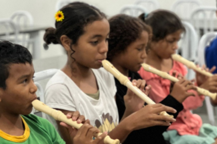 Dia da Infância: Fenae promove dignidade e oportunidades para crianças em todo o Brasil