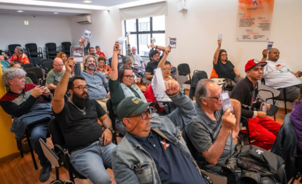 Empregados da Caixa em SP debatem pautas e elegem representantes para o Conecef