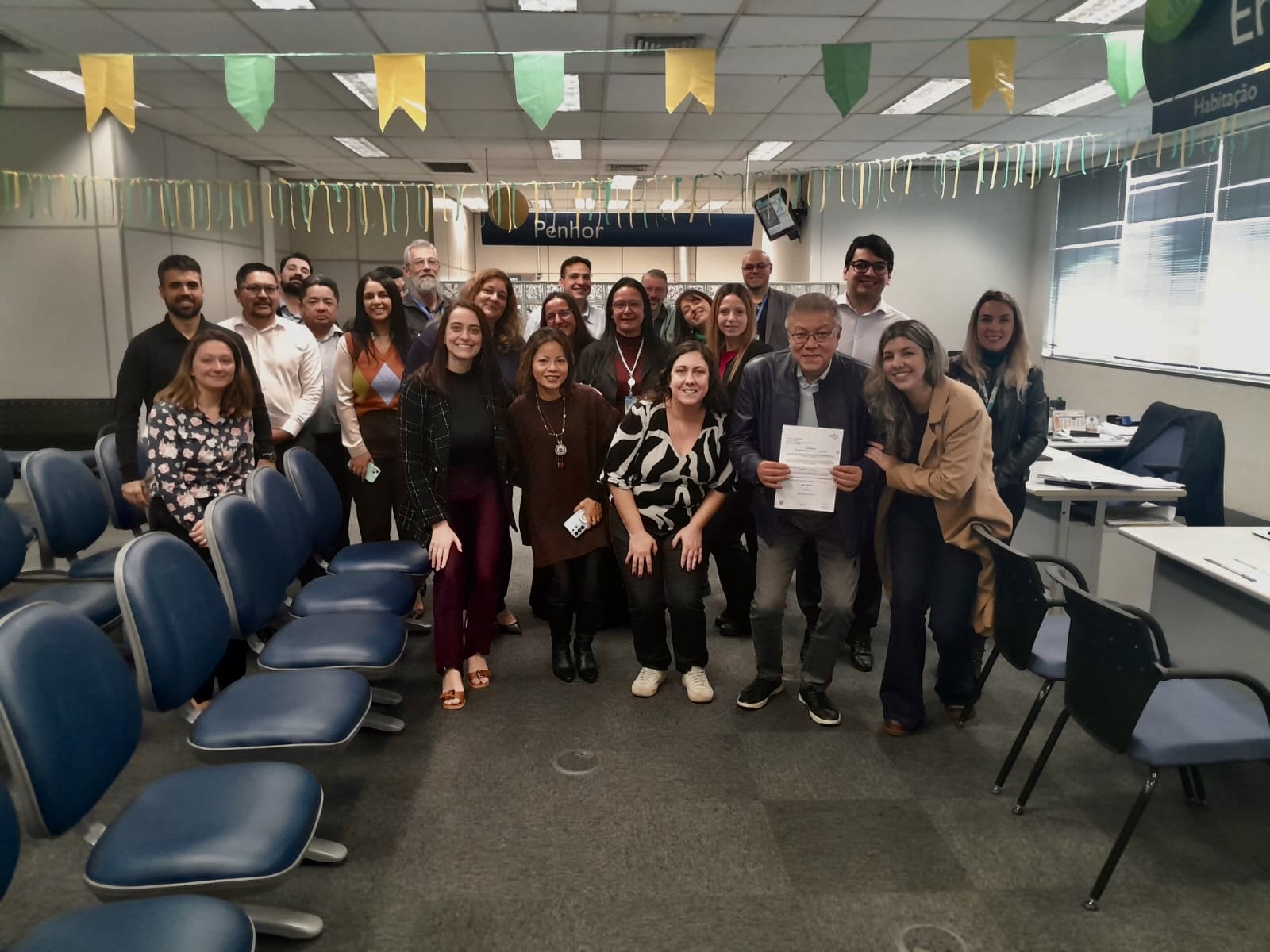 Empregados da capital e do interior recebem prêmios dos 119 anos da Apcef/SP