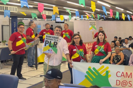 Bancárias e bancários vão às ruas em defesa do emprego e contra o fechamento de agências