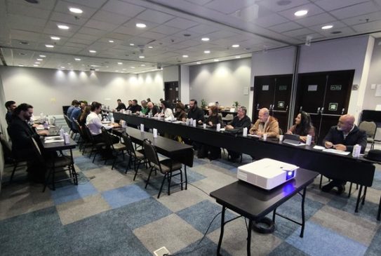 Dados apresentados pela Caixa em mesa reforçam necessidade do fim do teto do Saúde Caixa